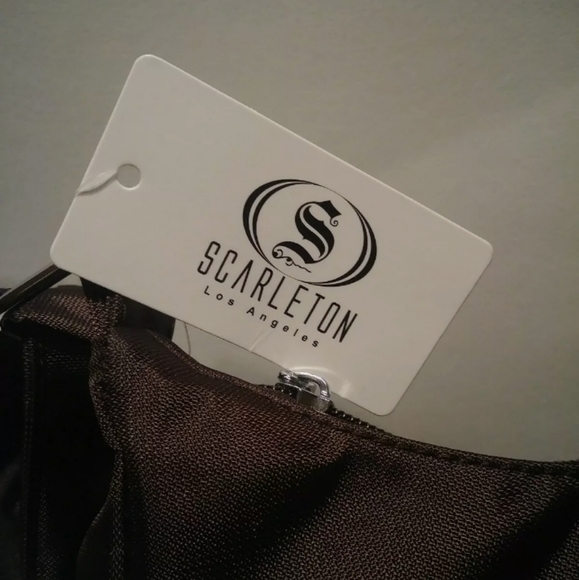Scarelton Los Angeles Multi-Pocket Coffee Color Purse - Picture 2 of 5